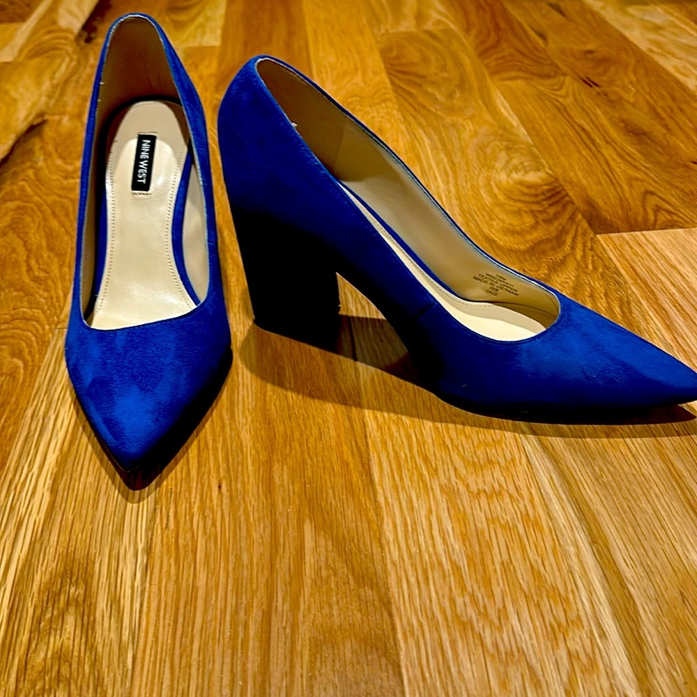 Nine West Blue Suede Cara Pump